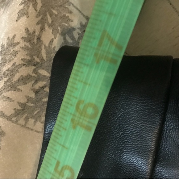 Ladies, Black Faux Leather, Shorts. Medium. - Picture 3 of 12